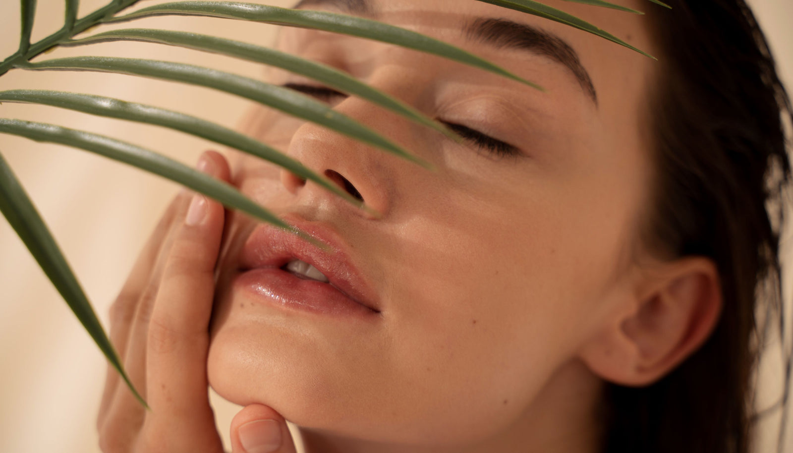 Choosing Organic: Protecting Your Skin and the Planet with Natural Skincare