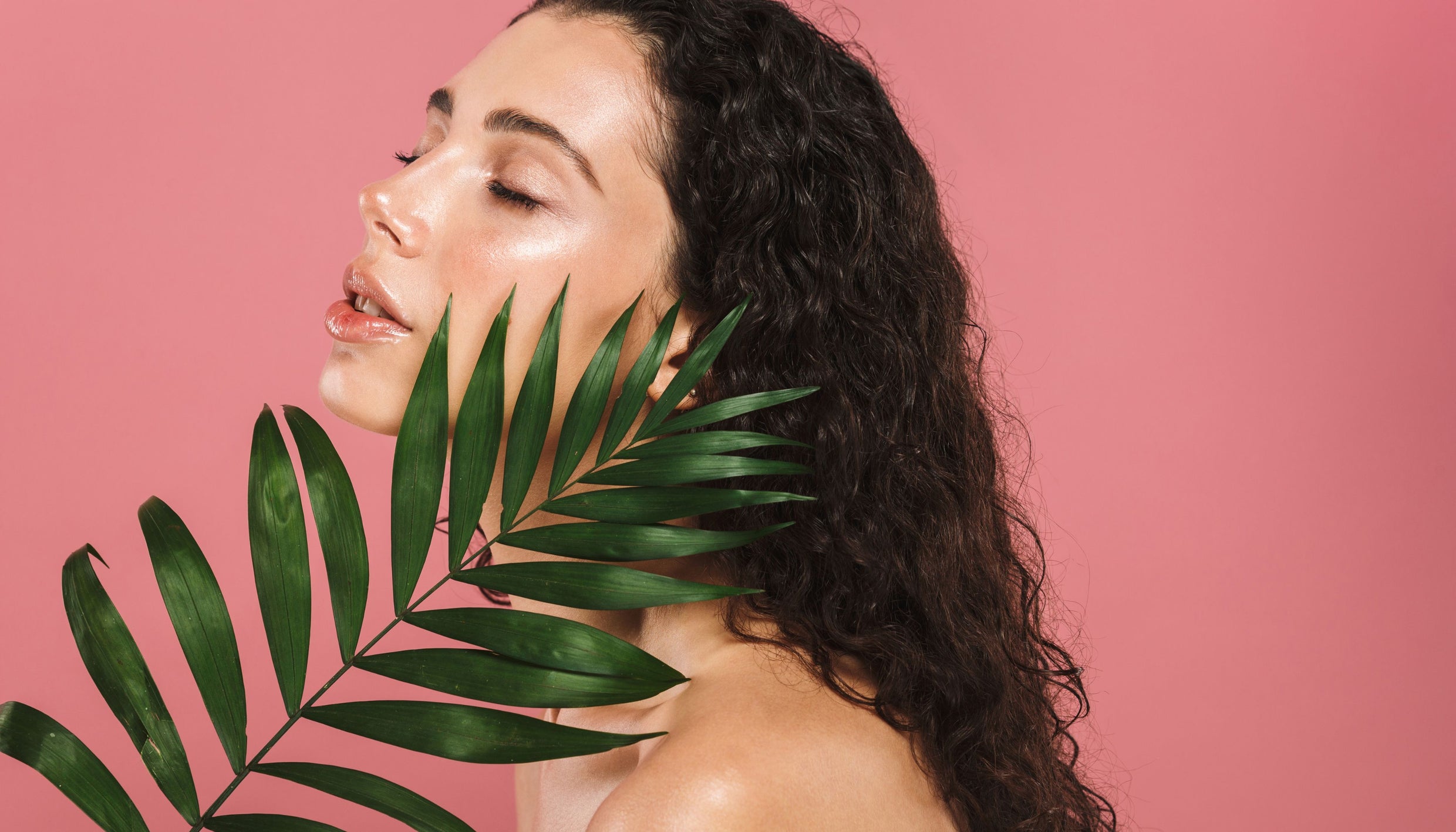 The Power of Natural Skincare: A Guide for Eco-Conscious Individuals