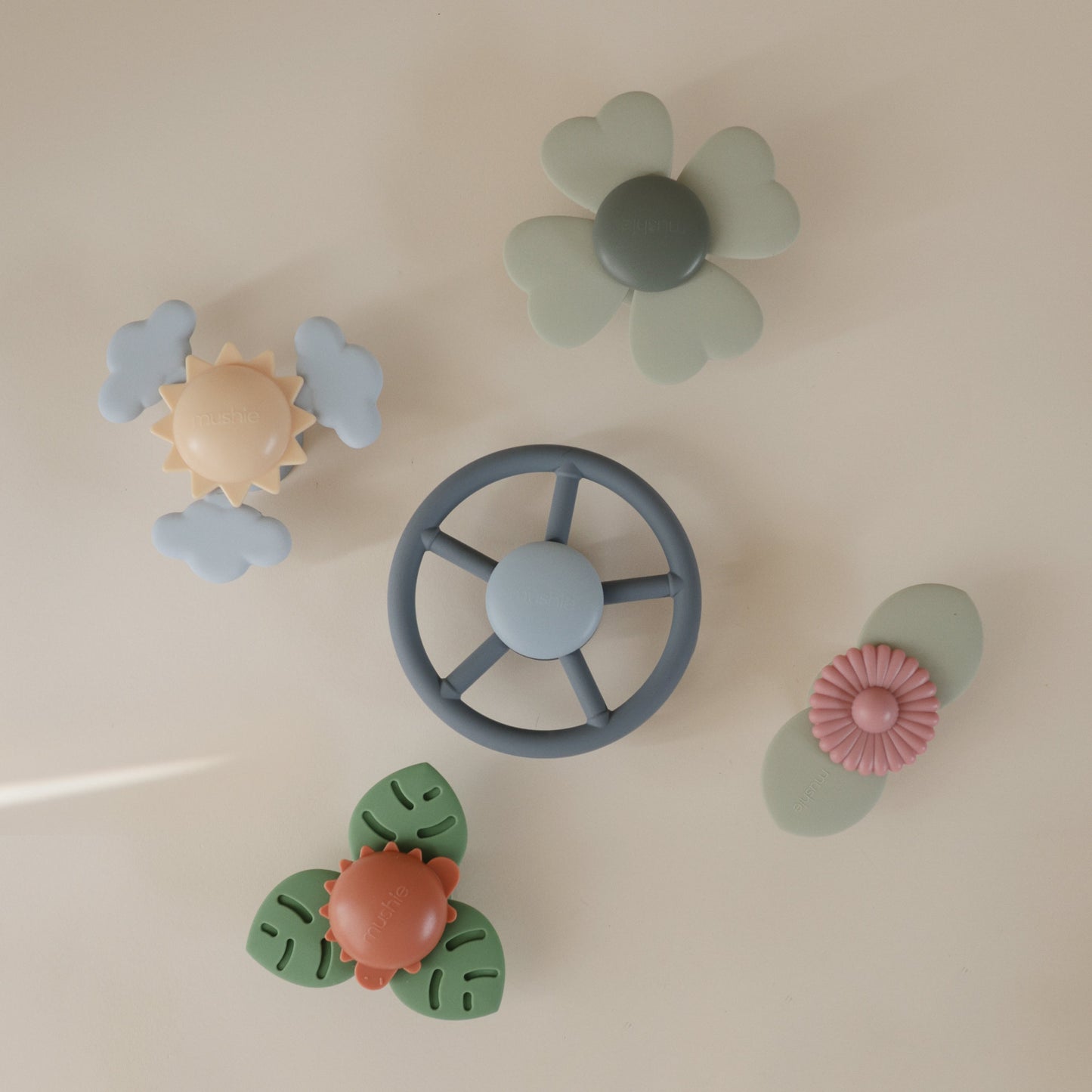 Wheel Suction Spinner Toy