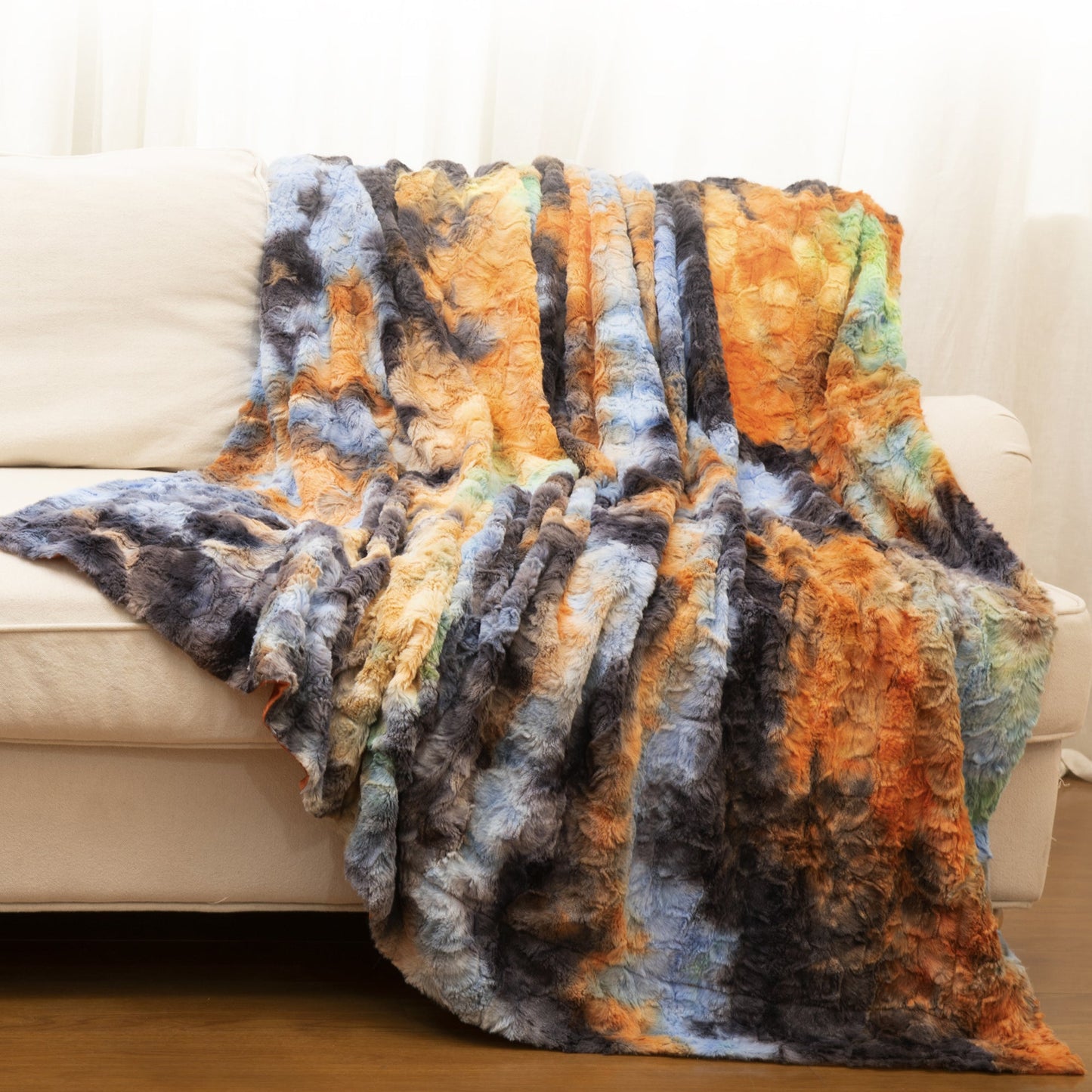 Cheer Collection Faux Fur Throw Blanket for Couch, Beds, Bedroom and Living Room