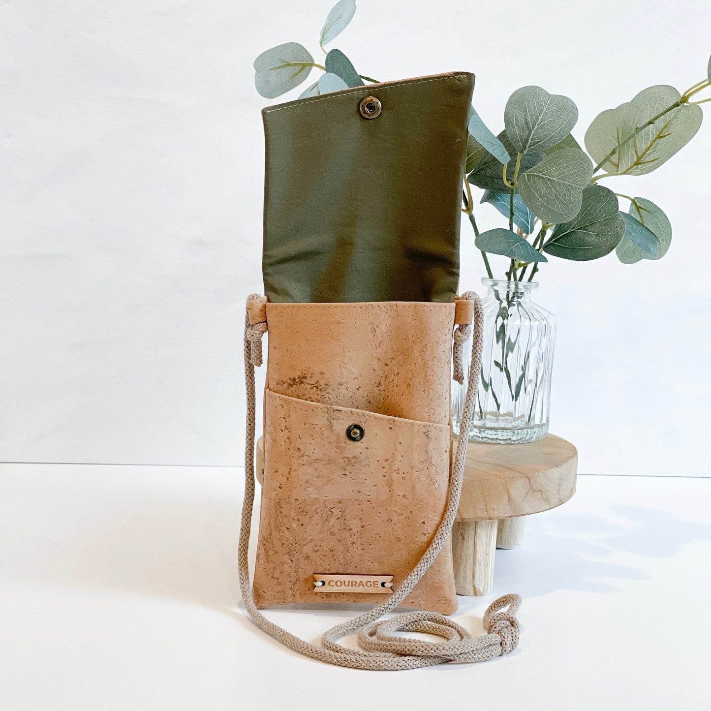 DAYDREAMER phone sling | NATURAL