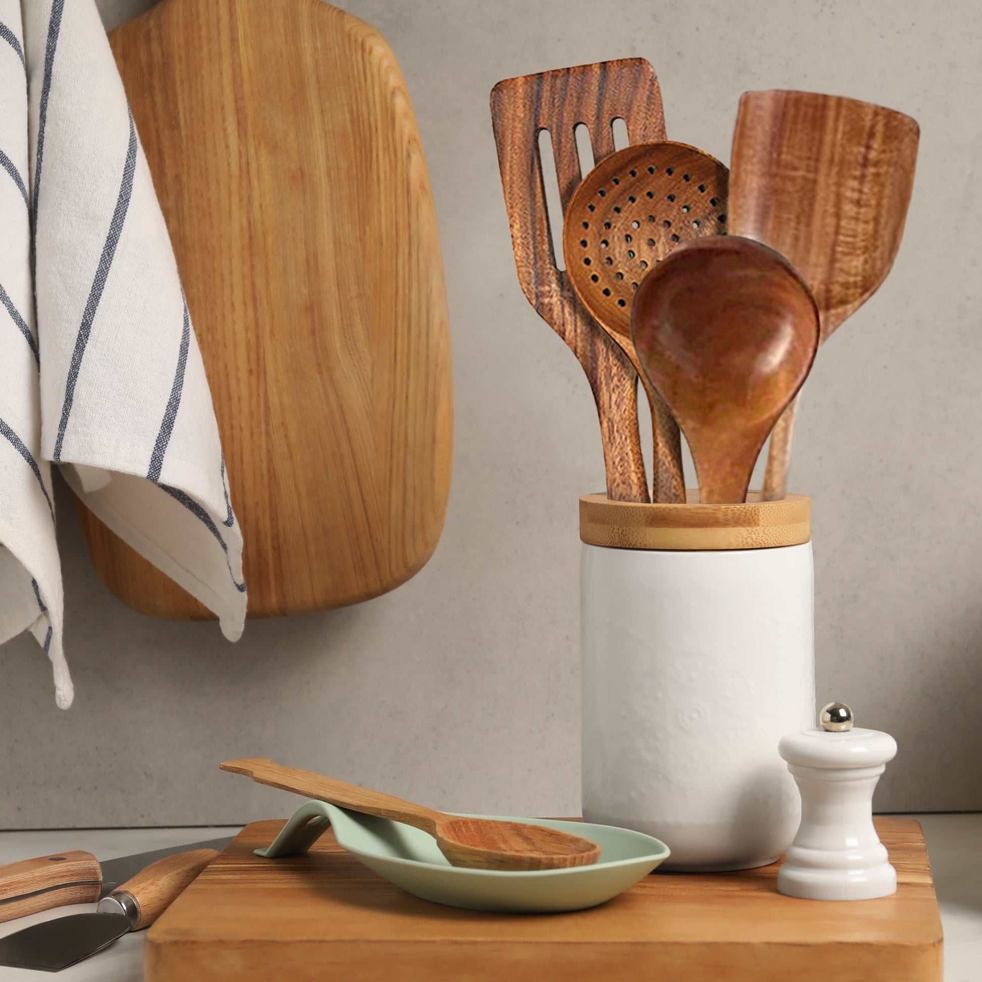 Cheer Collection Premium Teak Wood Spatula Set – Elegant 4-Piece Handcrafted Utensils for Effortless Cooking