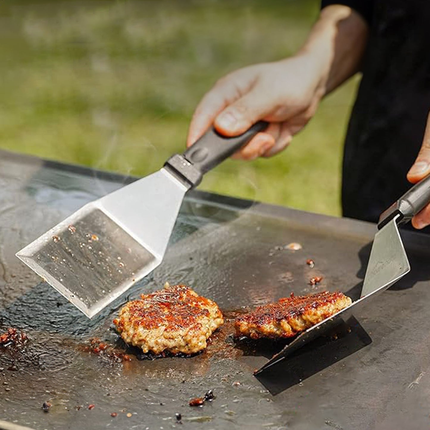 Cheer Collection 7-Piece Griddle Set – Stainless Steel BBQ Grill Tools with Spatulas, Scraper, Bottles, and Locking Tongs