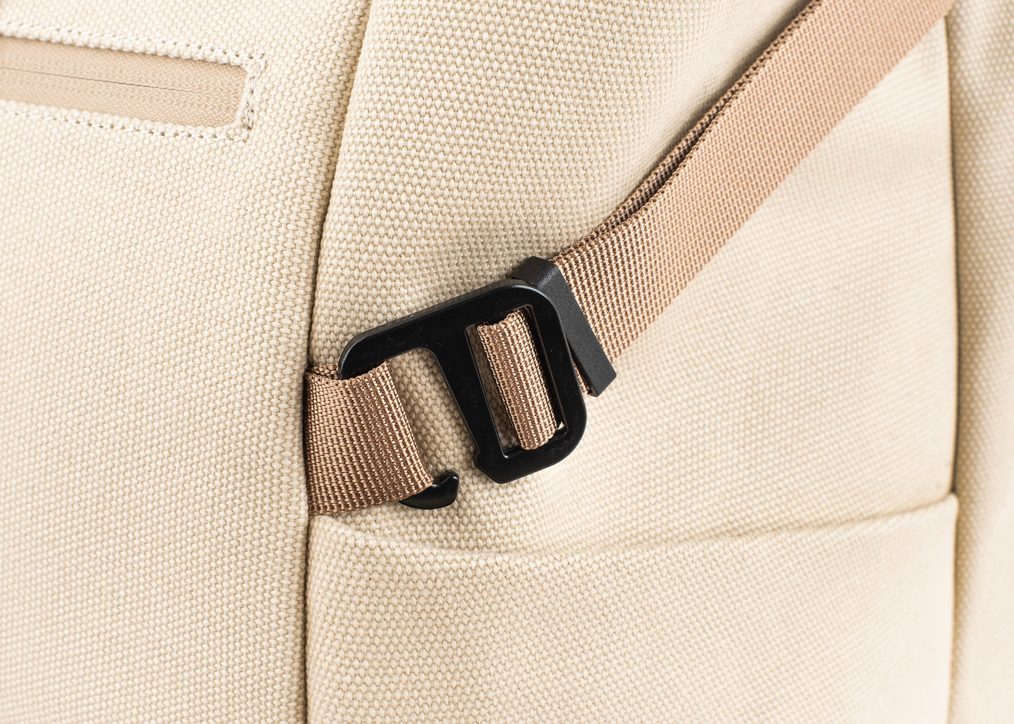 Nomad - The 3-in-1 expandable hemp backpack for nomads