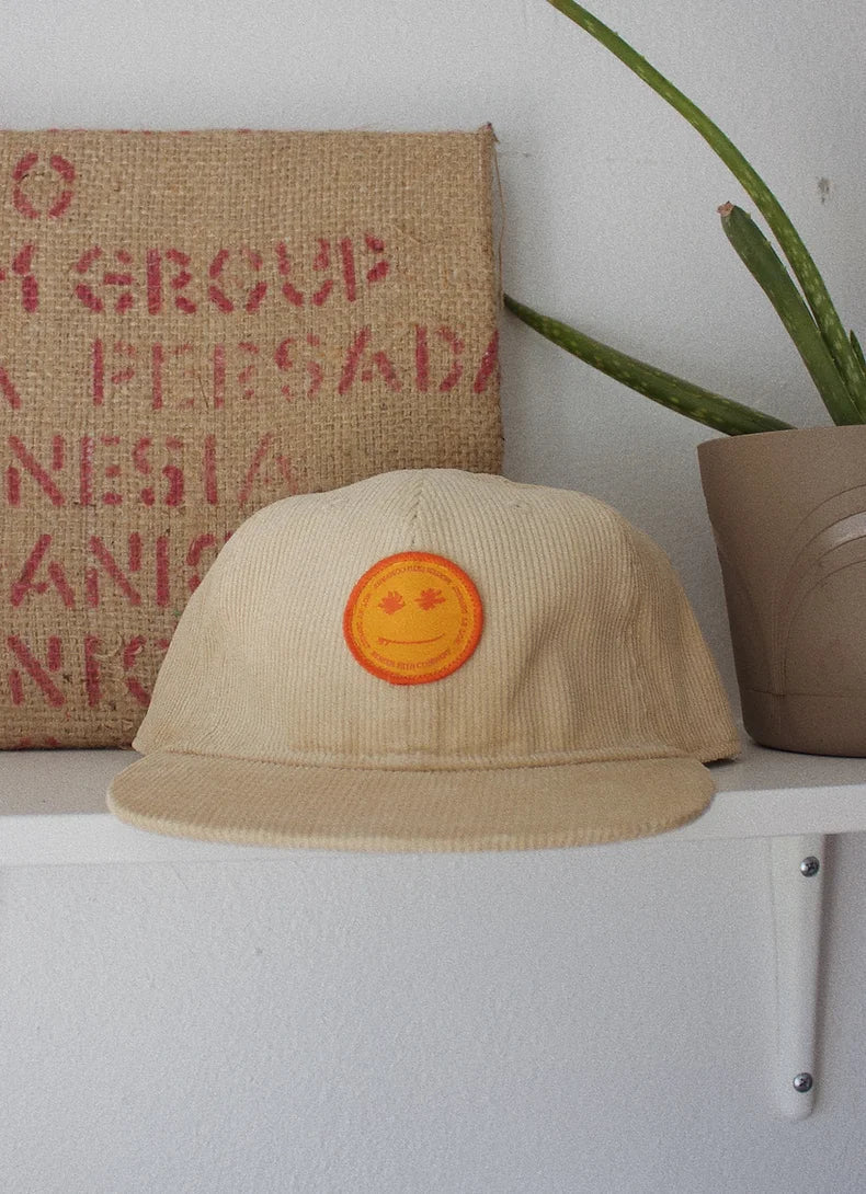 SAND CORDUROY SMILE HAT