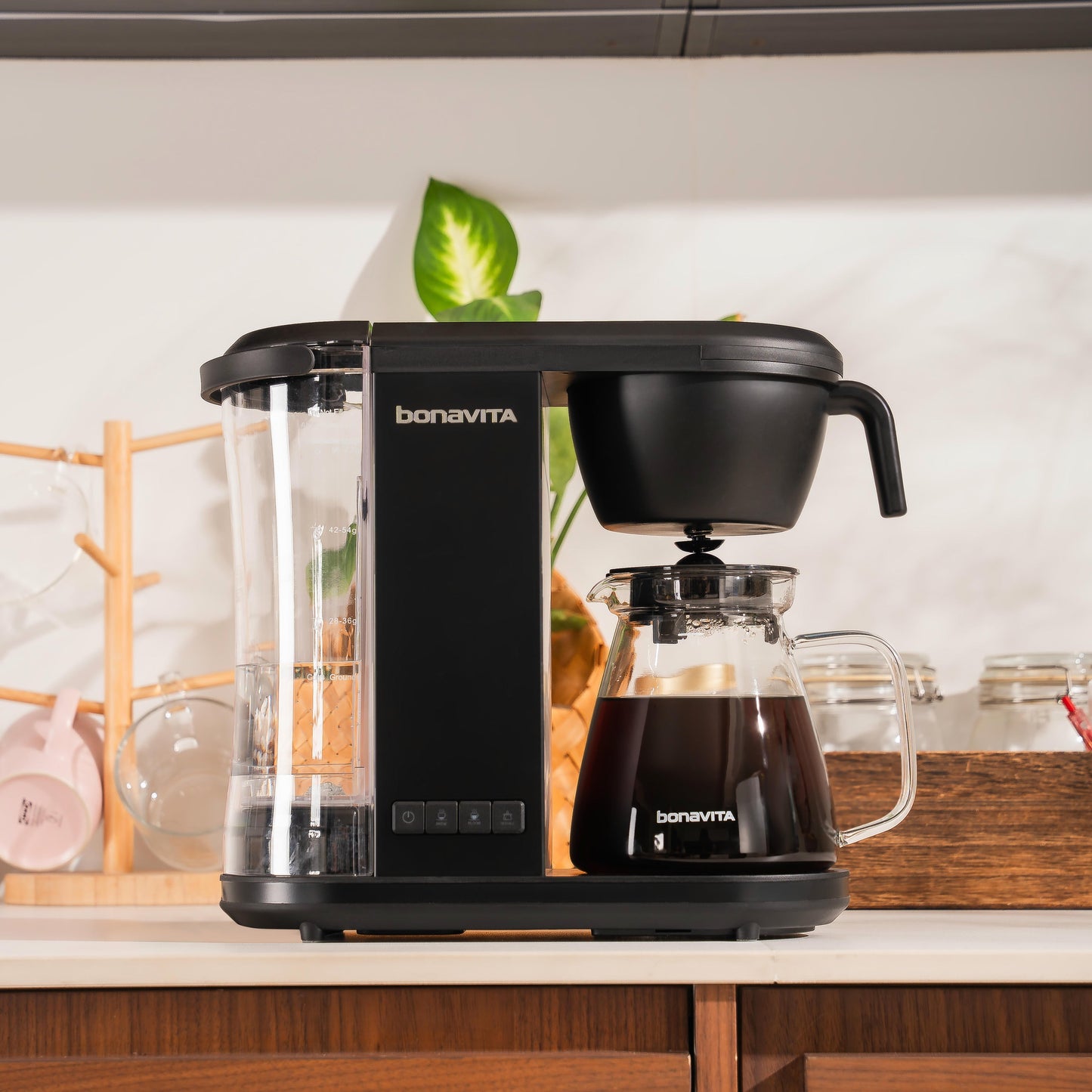 Enthusiast 8-Cup Drip Coffee Brewer with 1.3L Thermal or Glass Carafe