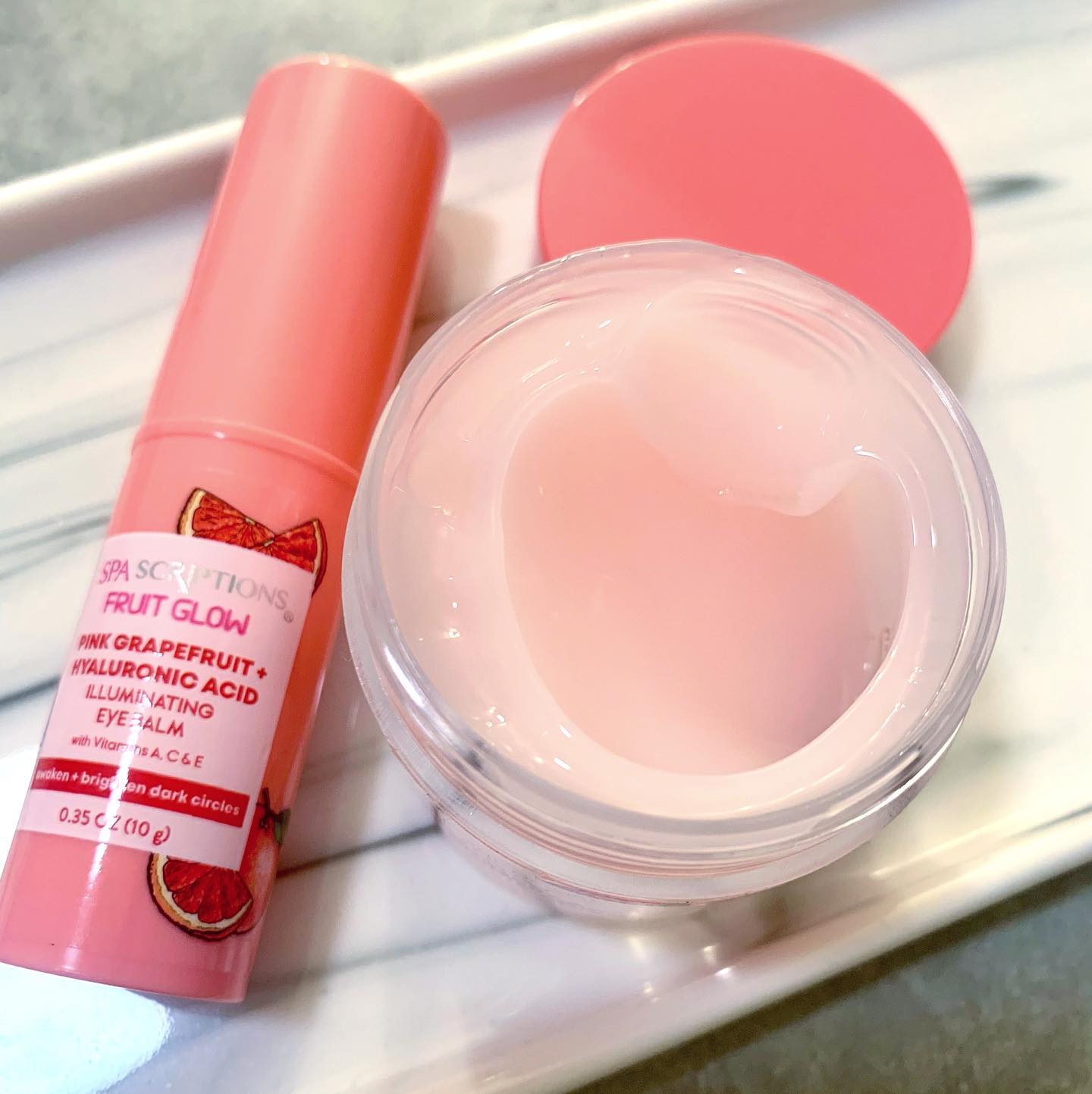 Fruit Glow Pink Grapefruit + Hyaluronic Acid Illuminating Eye Balm