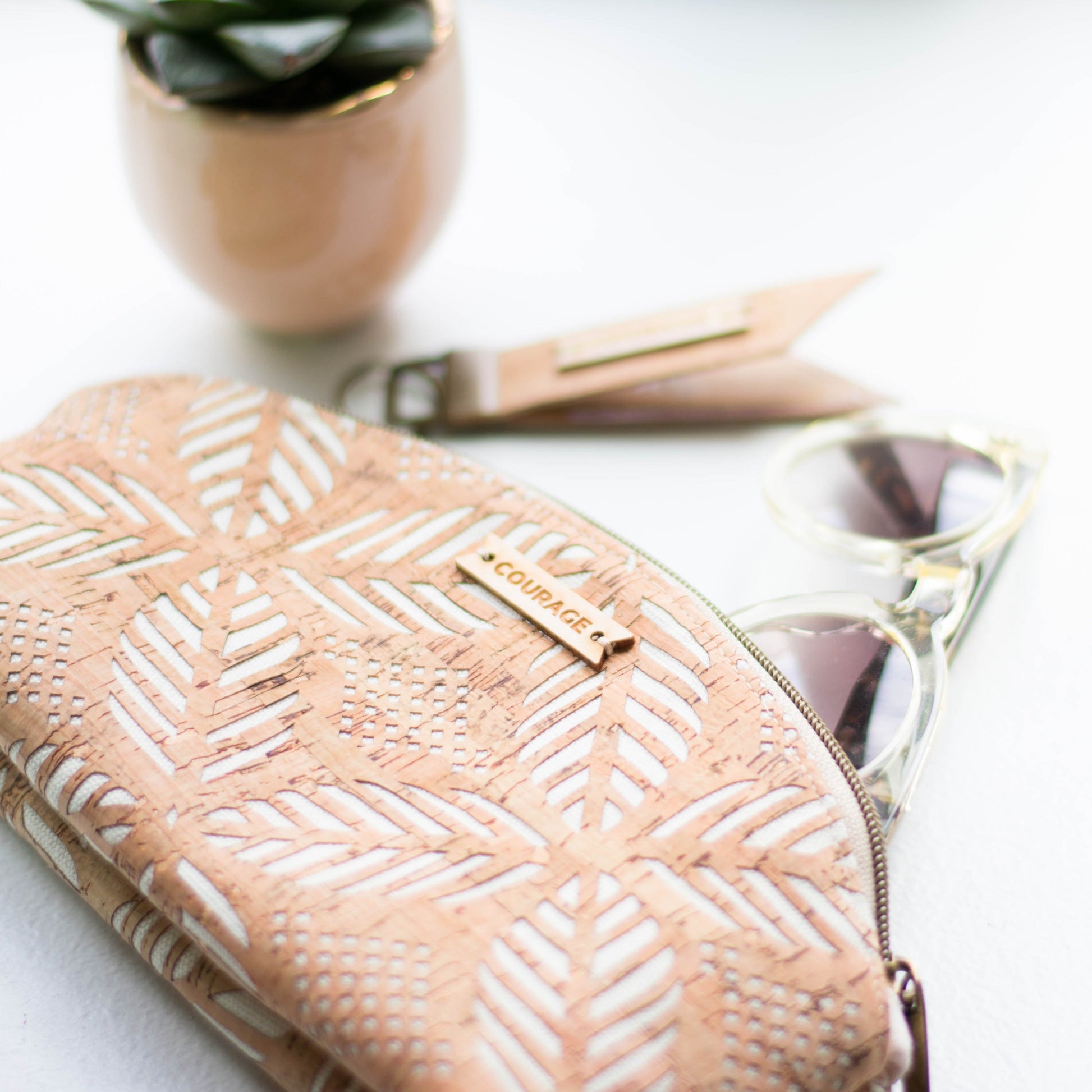 RULE BREAKER zippered pouch | CREAM