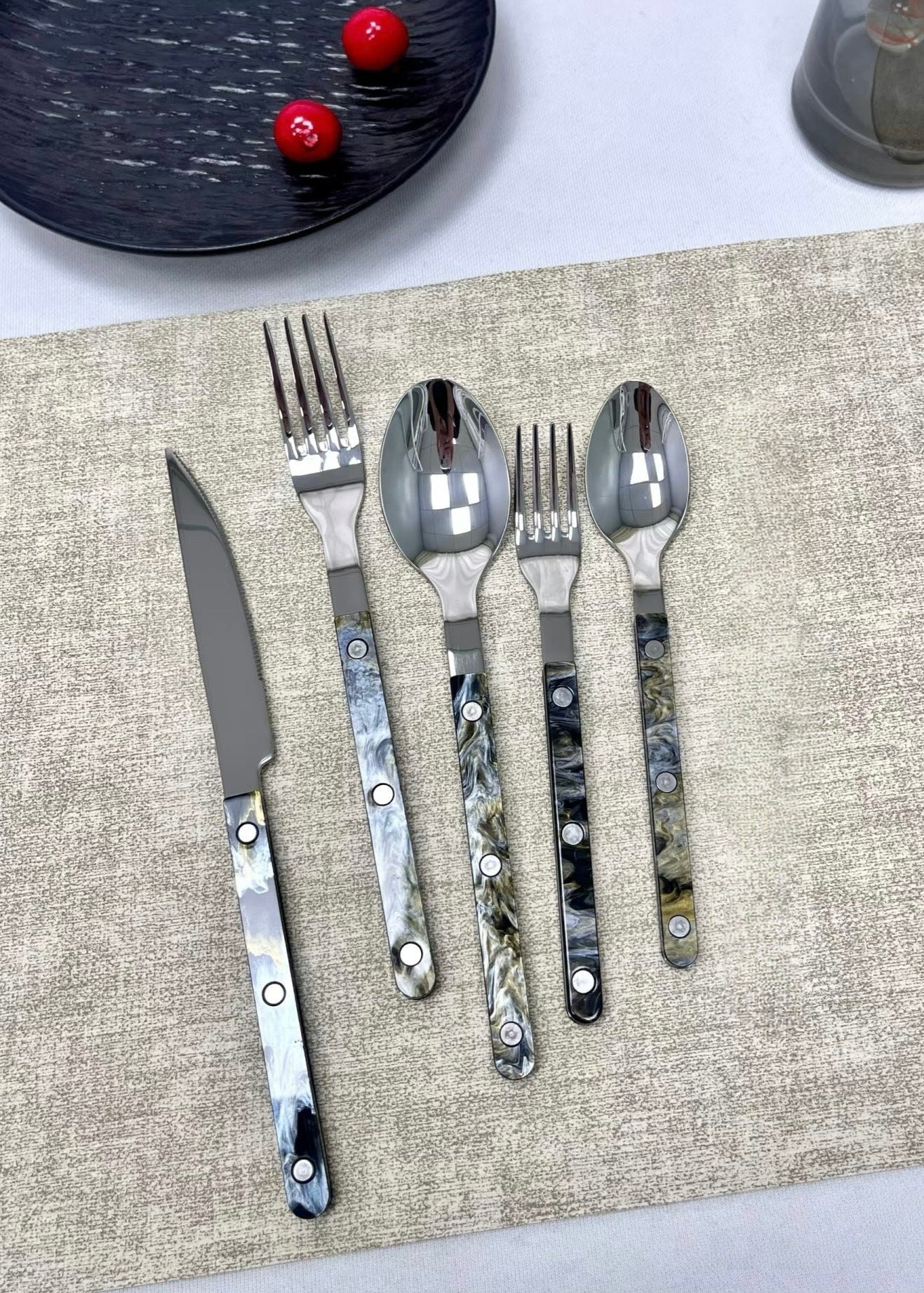 Set Of 10 Pcs Modern Elegant Terra Flatware - Bistrot Style Cutlery Silverware Set