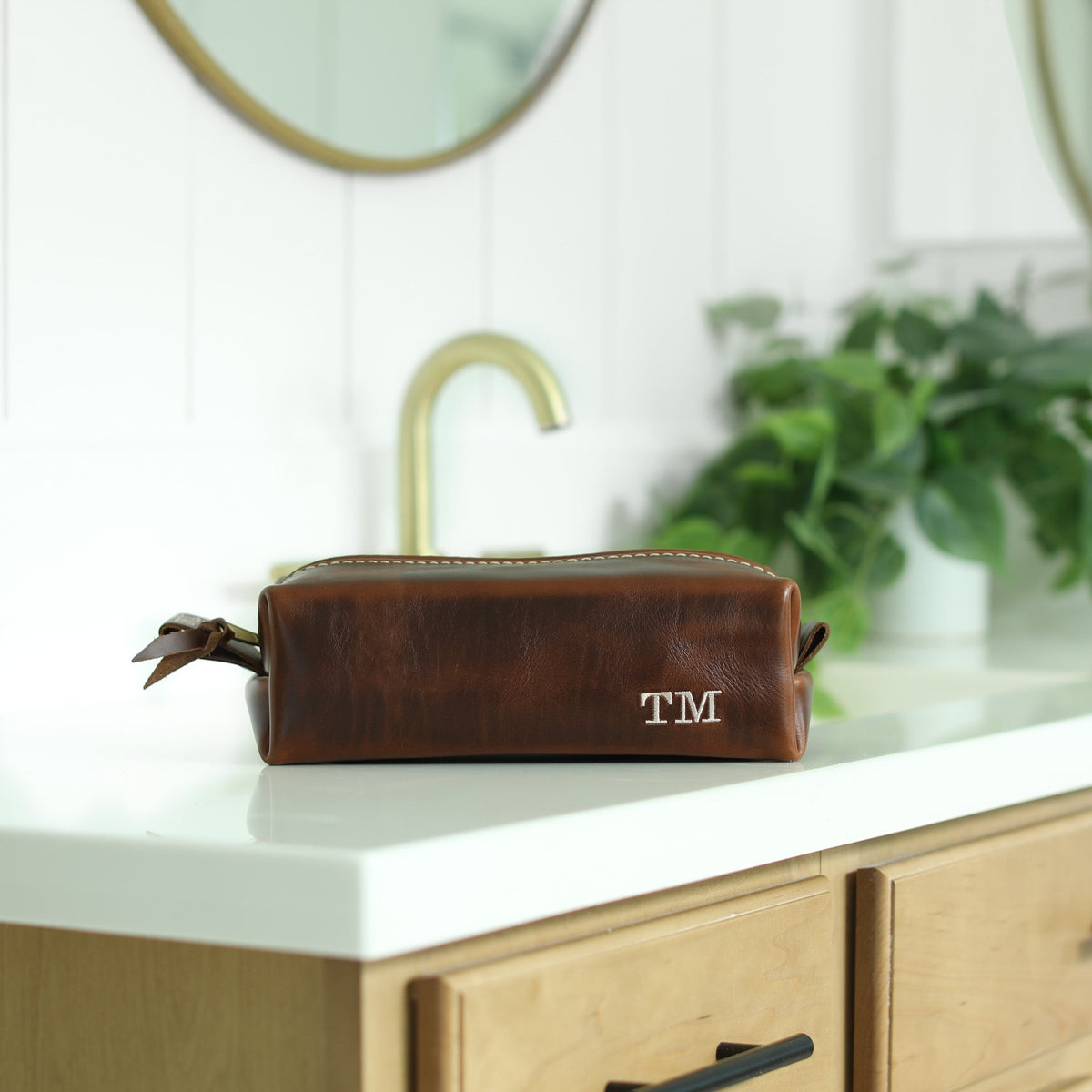 Minimalist Shave Bag by Lifetime Leather Co