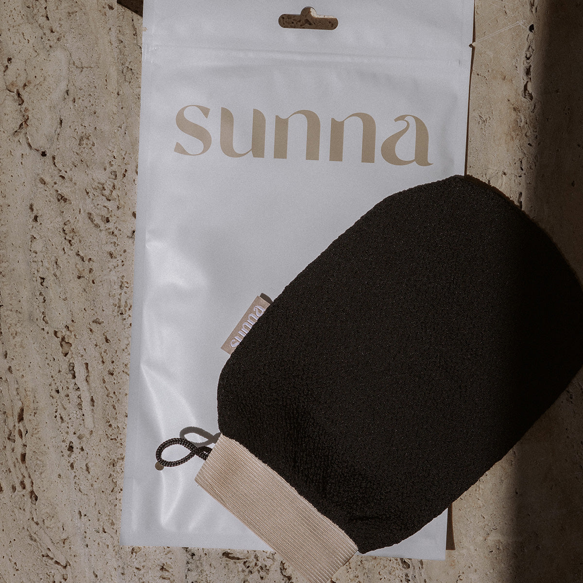 Exfoliating Mitt by Sunna