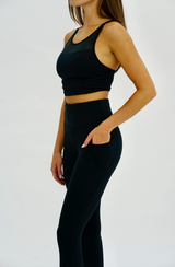 Seaav Vanora Capri Legging with Pockets in Onyx 2