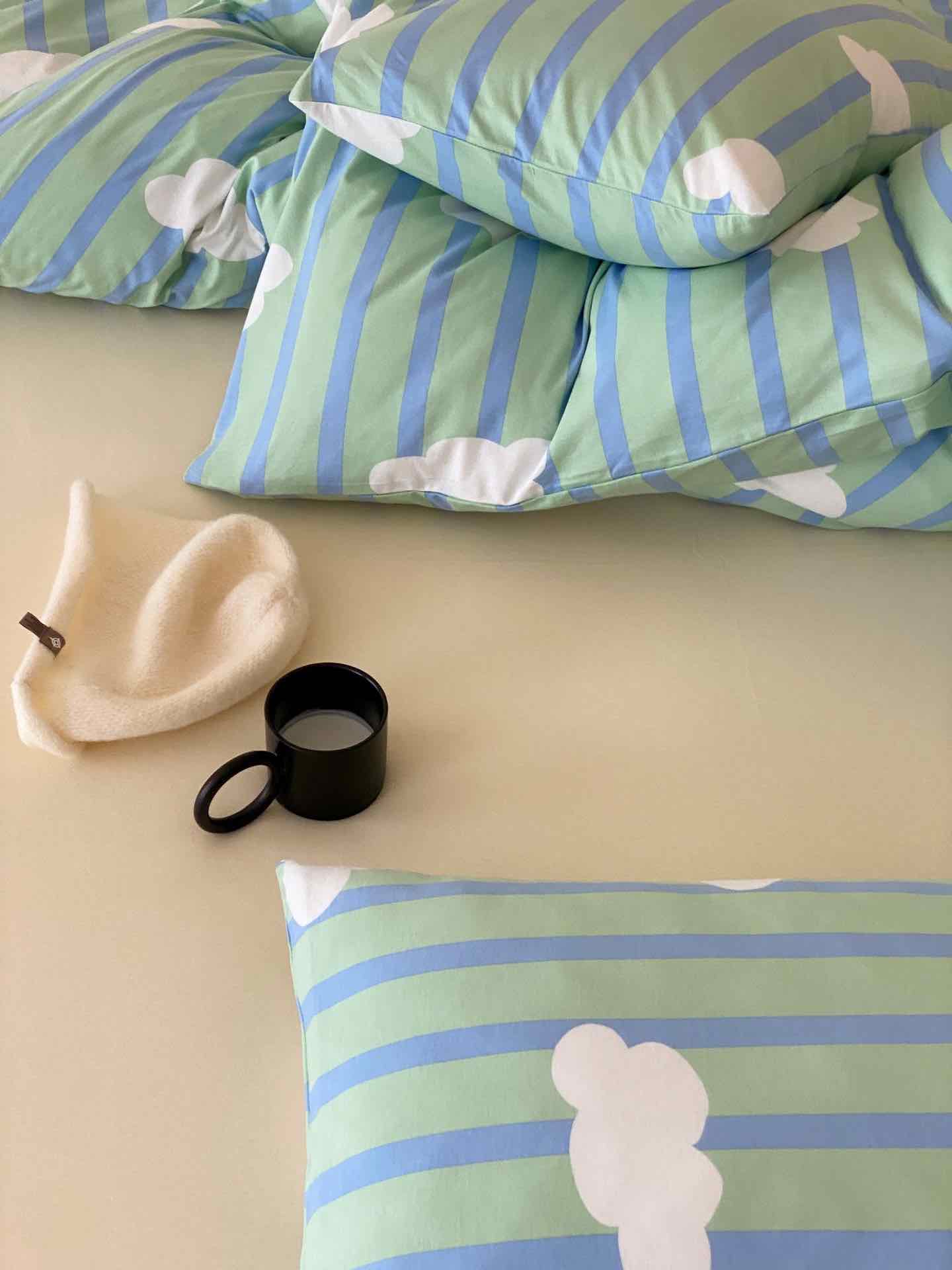 Whimsical Cute Cloud Stripe Duvet Cover Set With Pillowcases, 100% Cotton