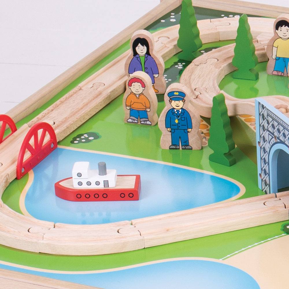 City Train Set and Table by Bigjigs Toys US