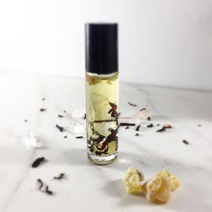 Essential Oil Blend with Crystals Frankincense and Palo Santo / Spirit Oil / Magic Oil Blend / Organic Meditation Blend / Spiritual Oil