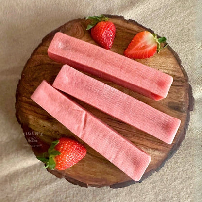 Strawberry Yak Chews for Dog, Valentine's Day Dog Treats