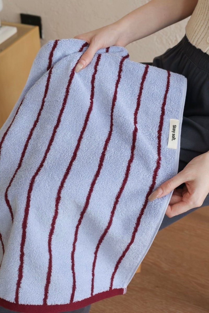 Modern Misty Blue Stripe Bath Towel — 100% Long-Staple Cotton, Soft, Plush & Absorbent