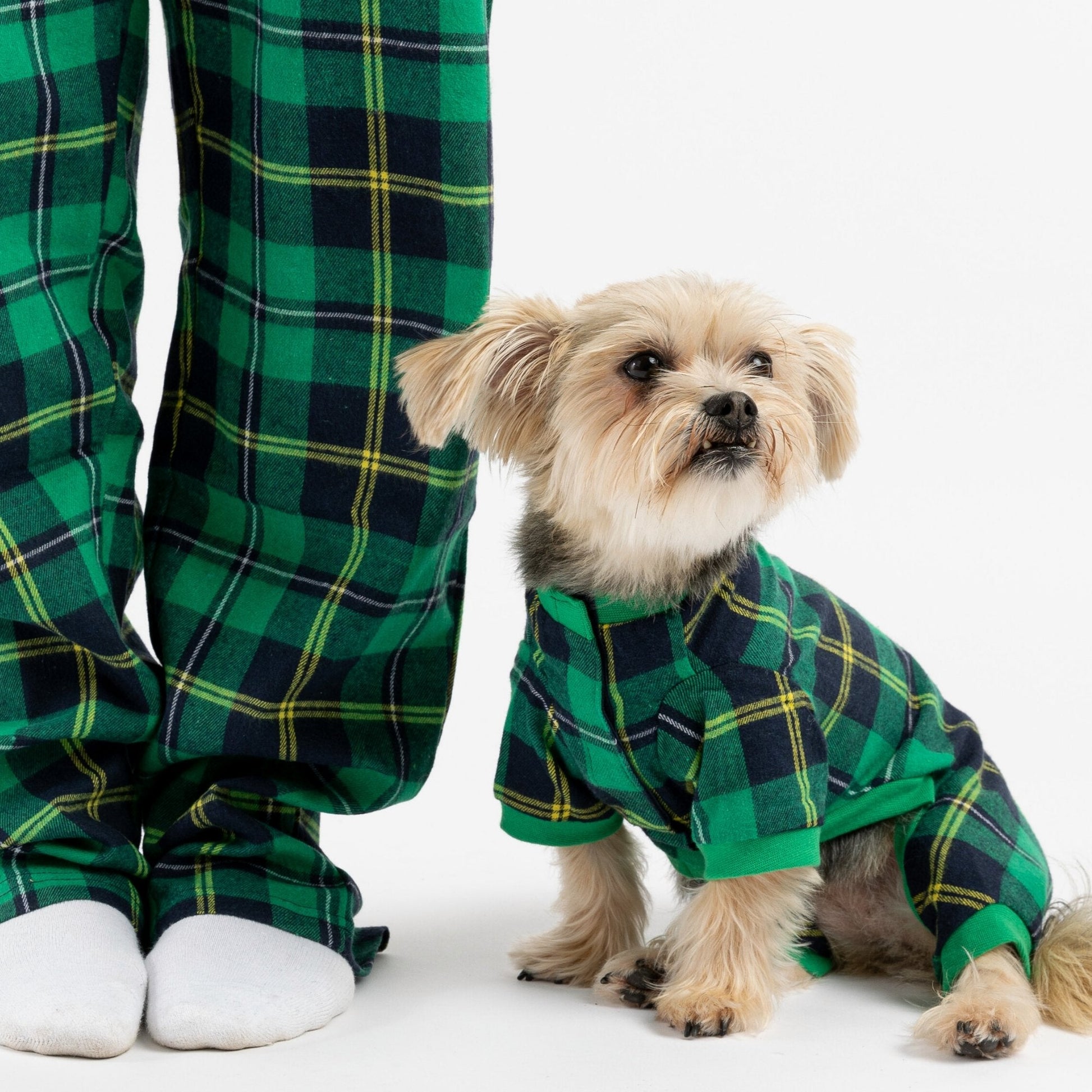 🐶 Green Plaid Dog Pajamas – Cozy Fleece Onesie with Velcro Closure