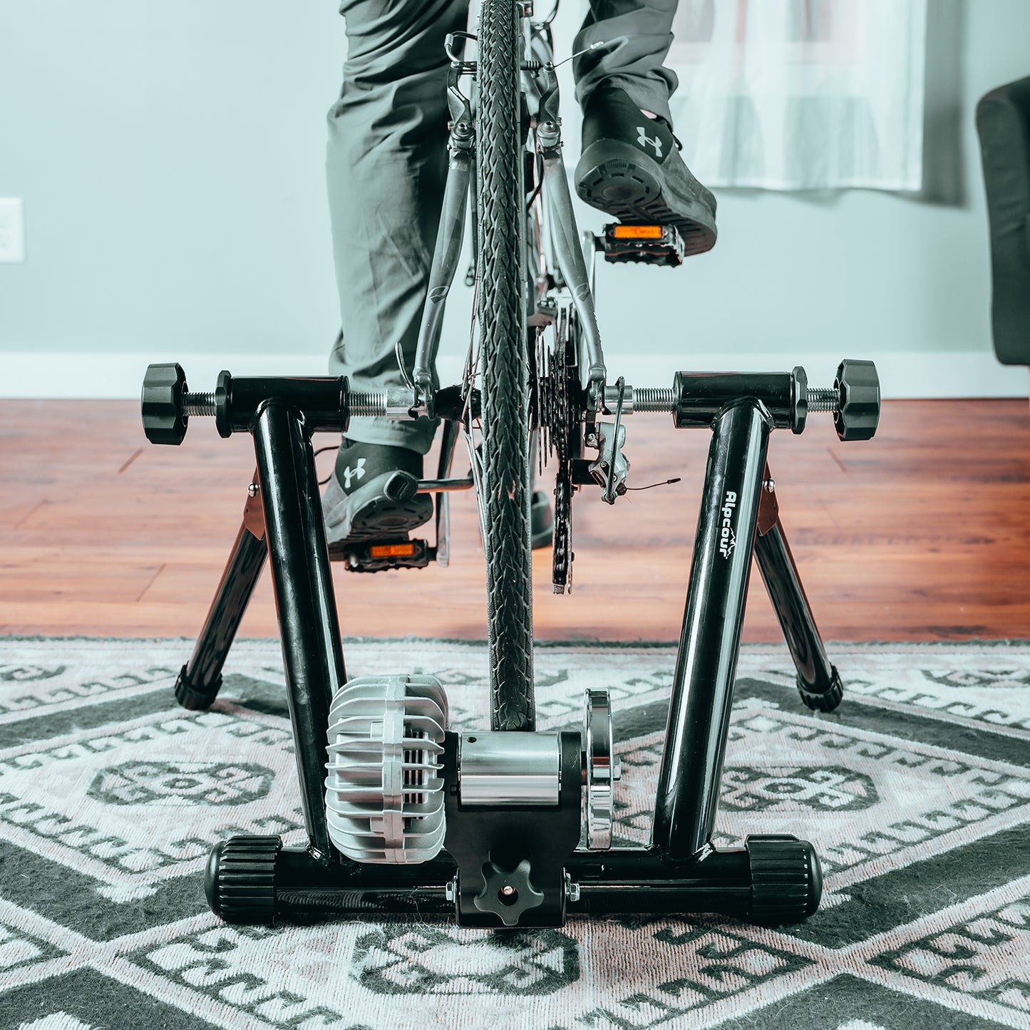 Bike Trainer Stand - Fluid Flywheel